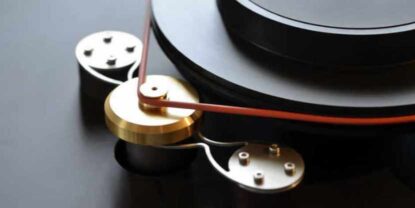 Sostituire la cinghia del giradischi